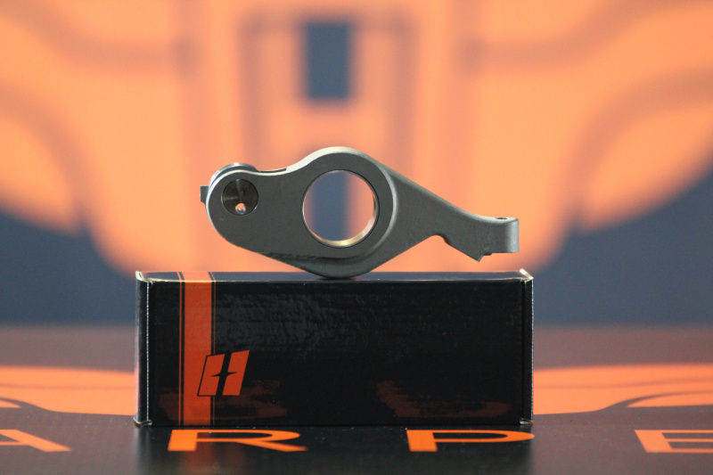 Коромысло клапана 2038824, 3202797, 4373870, 5261329, 4373871, 4373869, 203-8824, 320-2797, 437-3870, 526-1329, 437-3871